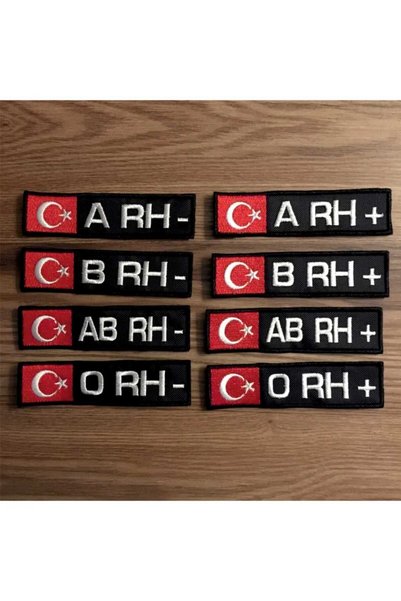 StüdyoÜmitTişört شارة فصيلة الدم AB Rh+ (إيجابية) ورقعة للملابس والجينز (مع هدية شريط فيلكرو) المقاسات: 9 سم. × 2 سم.