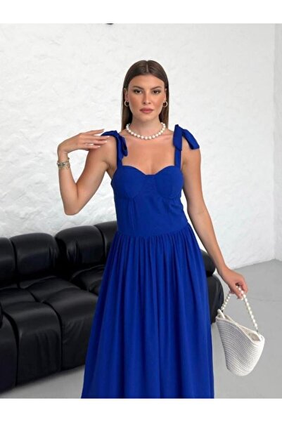 lovebox Bağlama Askı Detaylı Kloş Kesim Prenses Model Siyah Kadın Elbise 005