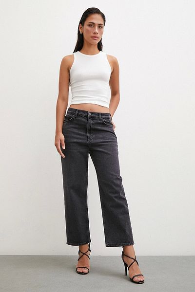 Never more High Waist Tube Leg Black Jeans