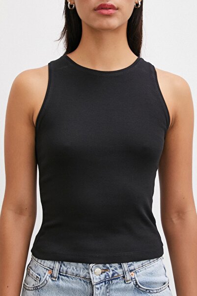 Never more Black Basic Undershirt
