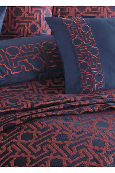 Dantela Luna Jacquard Bedspread - Brick Model