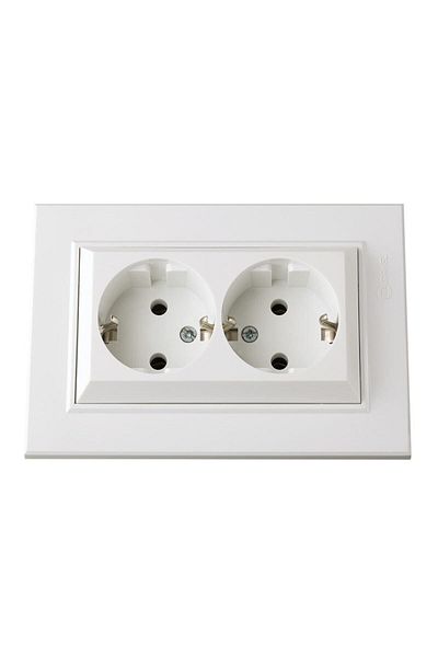 MAKEL Karea White Double Grounded Socket Frame Included 1 Piece