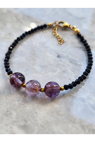 Home الحجر الطبيعي الإسبنيل وسوار حجر الأمترين