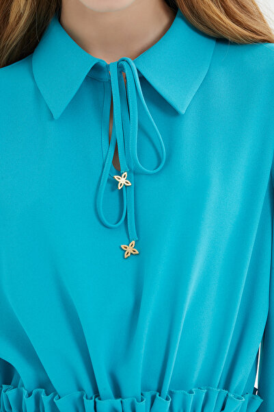 kı.we Yaka Su Damla Kesim Detaylı Eteği Kloş Mavi Midi Boy Elbise