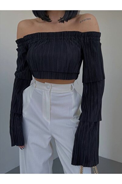 OlaFre Кроп-блузка з воланом