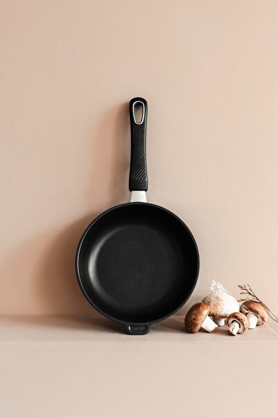 GASTROLUX مقلاة بمقبض قابل للإزالة مقاس 28 سم