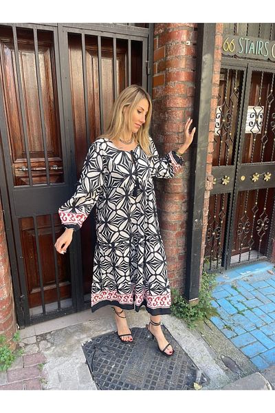 Natavan Rochie albă cu modele brodate