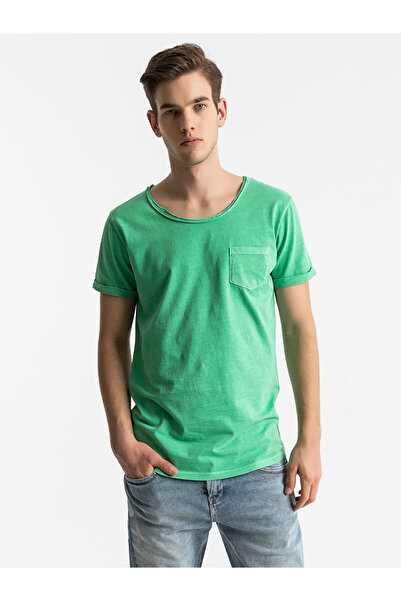 Ltb Green T-shirt with Wide Collar Pocket