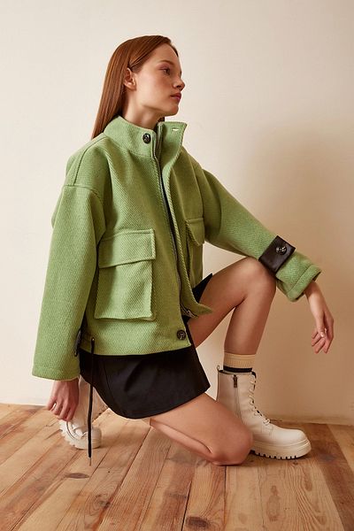 Never more Pocket Detailed Lace Up Crop Jacket Light Green