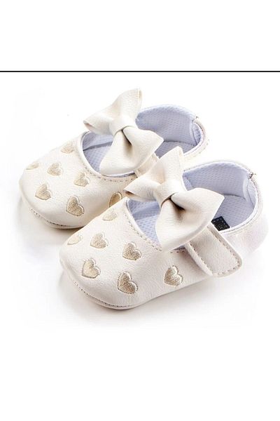hira kids collection Baby Girl Heart Embroidered Booties