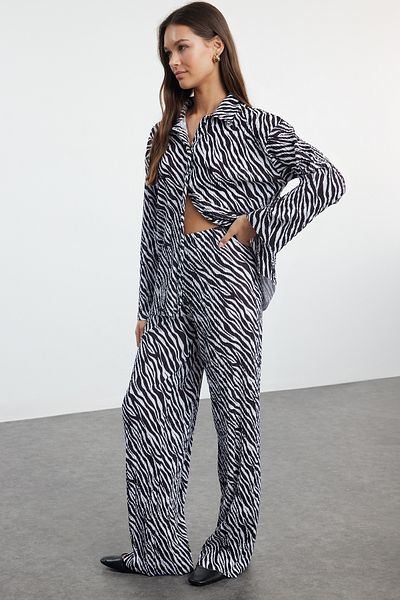 Trendyol Collection Flexible Knitted Pleat Set -OversizeCut, Multicolor, Printed Twoaw25au00093