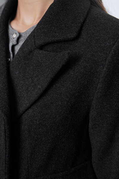 Trendyol Collection Ciemnoszary wełniany długi płaszcz - regularny krój, kieszenie szczegółowo Twoaw25Kb00043