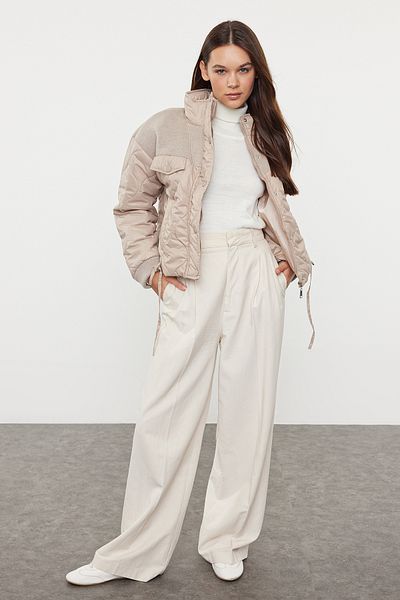 Trendyol Collection Oversize бежово ватирано палто - Twoaw25Mo00173