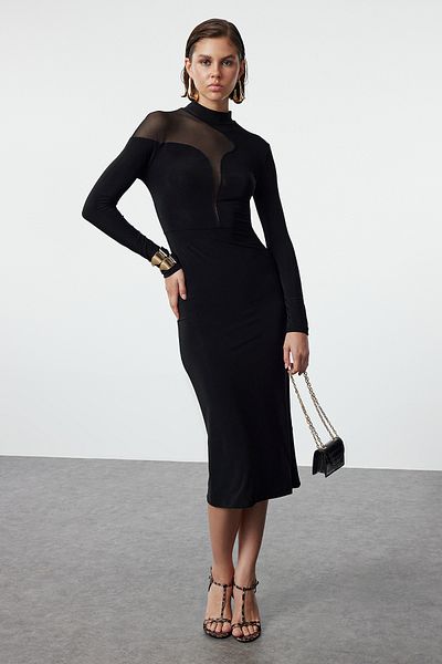 Trendyol Collection Černé elegantní večerní šaty Yakayriti Midi Noční šaty pro návrat domů