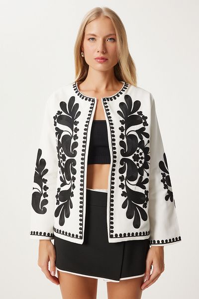 Happiness İstanbul LinenPoplinWomen's Jacket - Black and White Embroidery, Es00171
