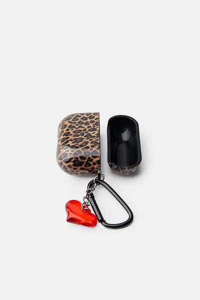 Bershka Animal print AirPods case