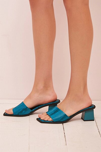 Never more Papuci din piele cu model de șarpe