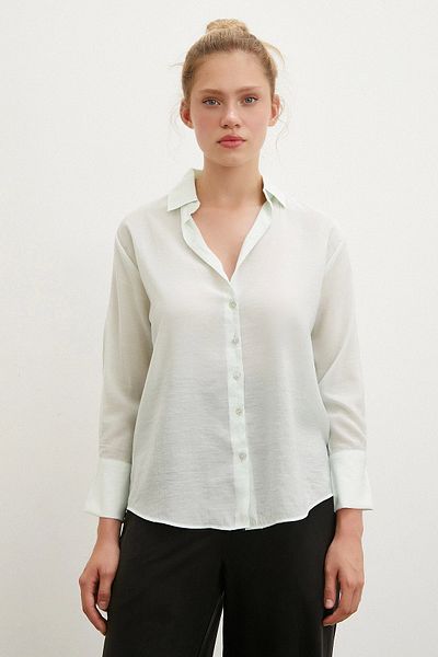 Never more Mint Colored V-Neck Robe Shirt