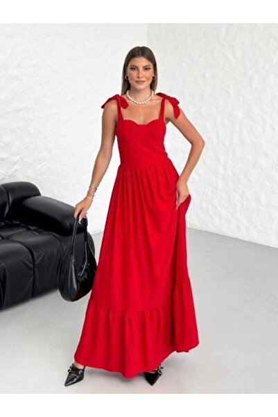 lovebox Bağlama Askı Detaylı Kloş Kesim Prenses Model Siyah Kadın Elbise 005