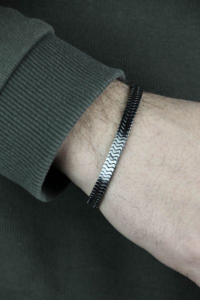Zuk Collection Hematite Stone Natural Stone Bracelet Gift Wooden Box