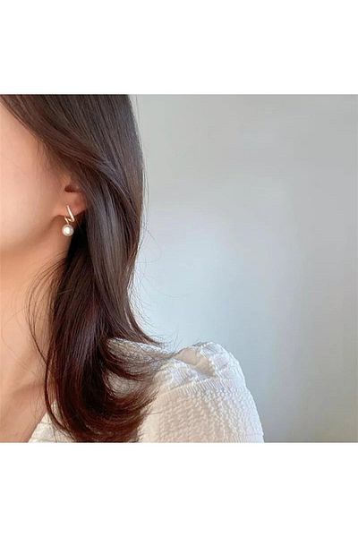 HOBİSY GIFT SHOP Pearl and Leaf Design Anti-Allergic Eye-Catching Steel Earrings