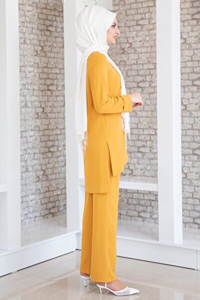 Fashion Showcase Women's Yellow Fabric Ayda Set