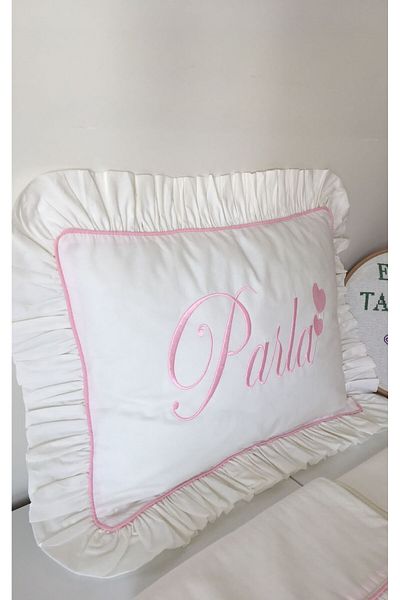 GAYE EV TEKSTİLİ Copy - Ruffled 100% Cotton Name Embroidered Pillow Case