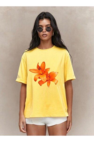 NO 601 Tricou oversize pentru damă cu imprimeu flori galbene