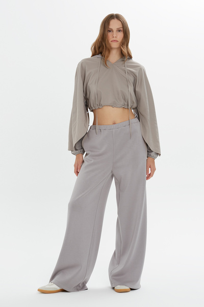 GIZIA SPORT Kapüşonlu Büzgü Detaylı Bej Crop Sweatshirt