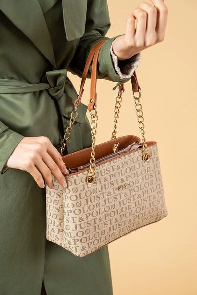 Just Polo حقيبة يد وكتف نسائية بتفاصيل سلسلة