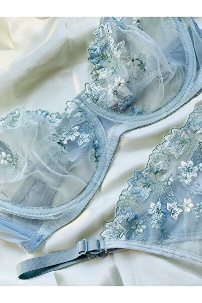 White Lady Güpürlü Dantelli Çiçek Desenli Bralet Takım