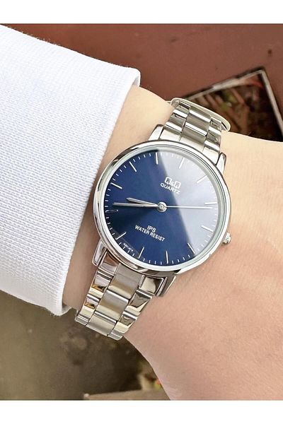 Q&Q White Striped Silver Metal Band Thin Bezel Dial Analog Wrist Watch