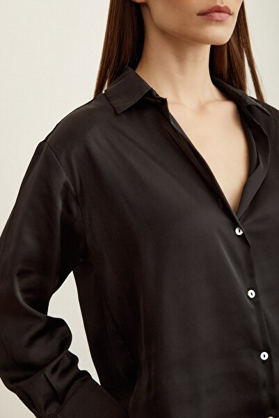 Never more Βασικό σατέν πουκάμισο μαύρο
