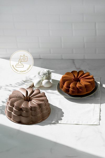 Nehir Magnolia Rose Gold Cast Cake Mold 25 cm