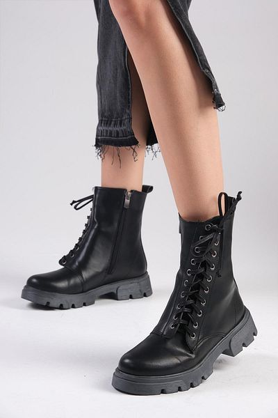 Mio Gusto Janet Women's Black Lace-Up and Zippered Thick-Soled Boots