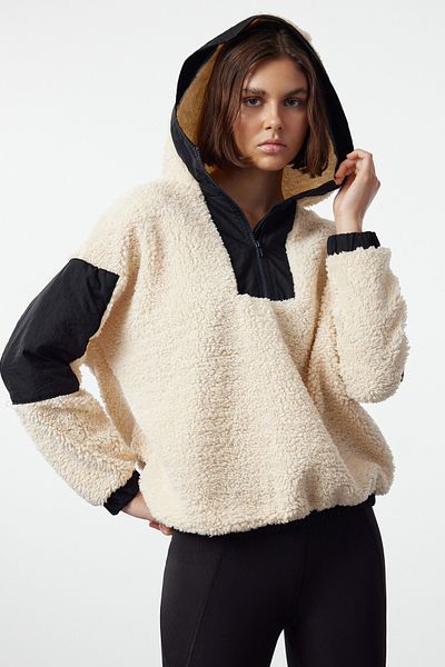 Trendyol Collection Плюшен плетен спортен суитшърт - цвят на камък, детайл с цип THMAW25SW00001