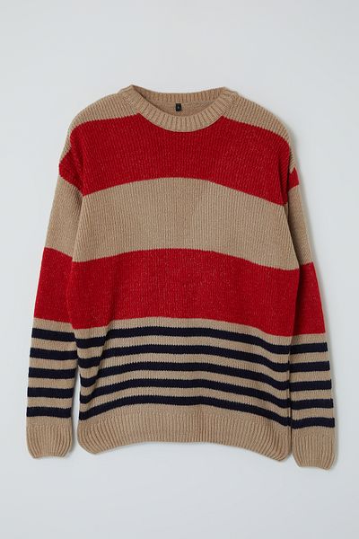Trendyol Collection Übergroßer rot gestreifter Strickpullover mit Rundhalsausschnitt - TMNAW25KZ00043
