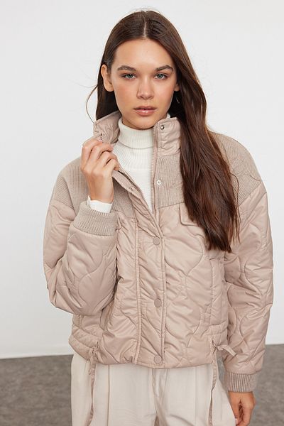 Trendyol Collection Oversize бежово ватирано палто - Twoaw25Mo00173