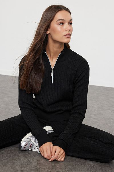 Trendyol Collection Kötöttáru alsó-felső szett fekete cipzárral - TWOAW25AU00059