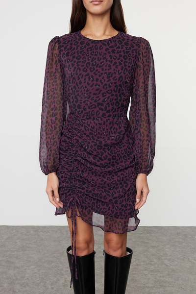 Trendyol Collection Zimní vínové tkané šaty s květinovým vzorem - Twoaw22El0700