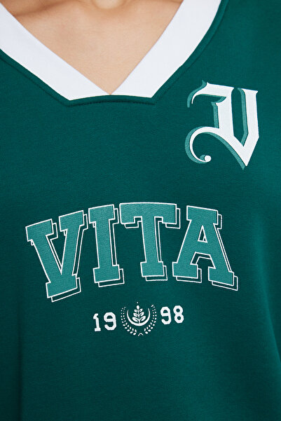 Trendyol Collection Smaragdově zelená oversize Crop mikina – tlustá pletená TWOAW25SW00078