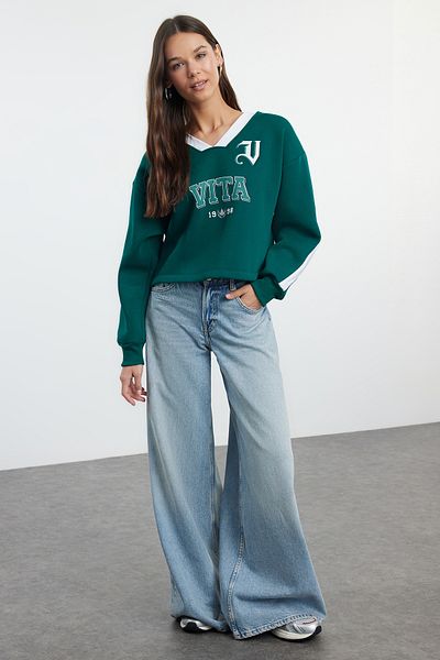Trendyol Collection Smaragdově zelená oversize Crop mikina – tlustá pletená TWOAW25SW00078