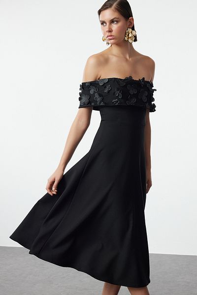 Trendyol Collection Elegant 3D Flower Detailed Black Evening Dress - TPRSS24EL00273