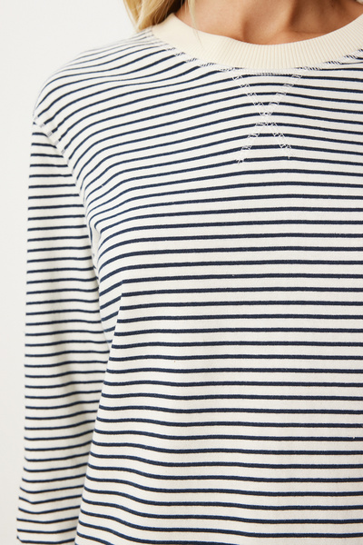 Happiness İstanbul Dámská bavlněná pletená halenka Ecru Navy Blue pruhovaná - Nj00156