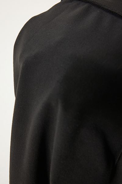 Happiness İstanbul Schwarze Leggings aus Kunstleder mit hoher Taille und Raster-Formgebung für Damen BE00021