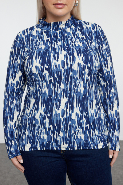 Trendyol Curve Тъмносиня плетена блуза с щампа с яка и голям размер - TBBAW25AF00026