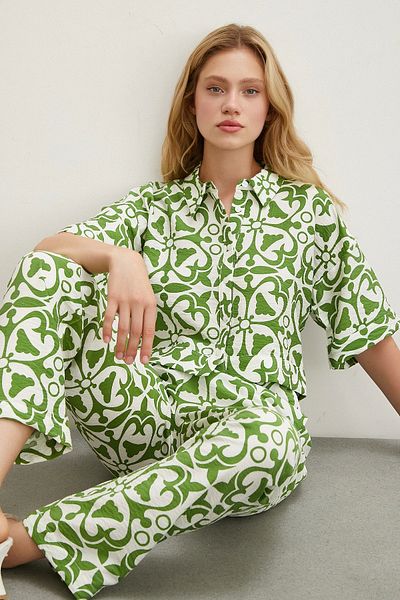Never more Green Crop Short Sleeve Shirt