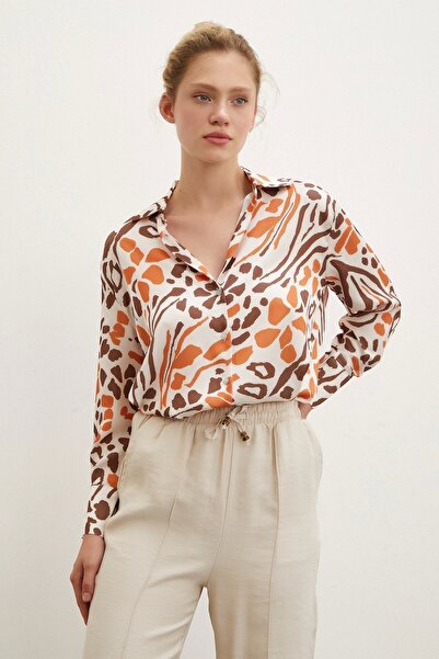 Never more Stone Colored V-Neck Leopard Patterned Shirt