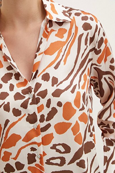 Never more Stone Colored V-Neck Leopard Patterned Shirt