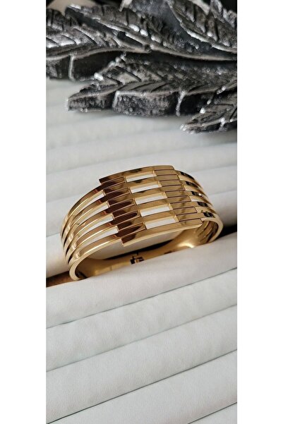 Gold Plated Rib Clamp on Steel